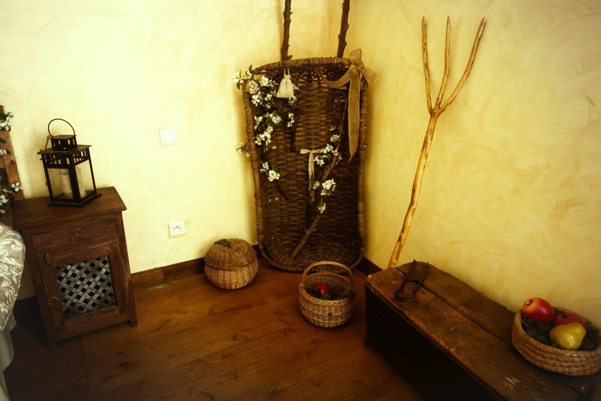 Le Chateau De Sorgues Cornus エクステリア 写真